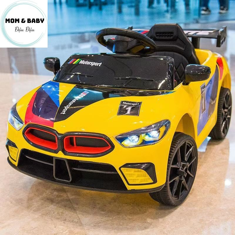 Làm thế nào để chọn xe ô tô điện cho trẻ em phù hợp với độ tuổi và đảm bảo an toàn khi tự lái?
