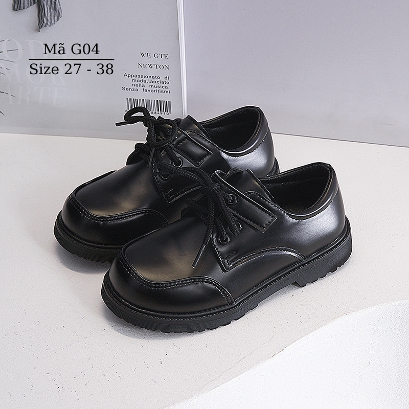 Làm thế nào để chọn giày da đen cho bé trai đi học mà không bị đau chân?