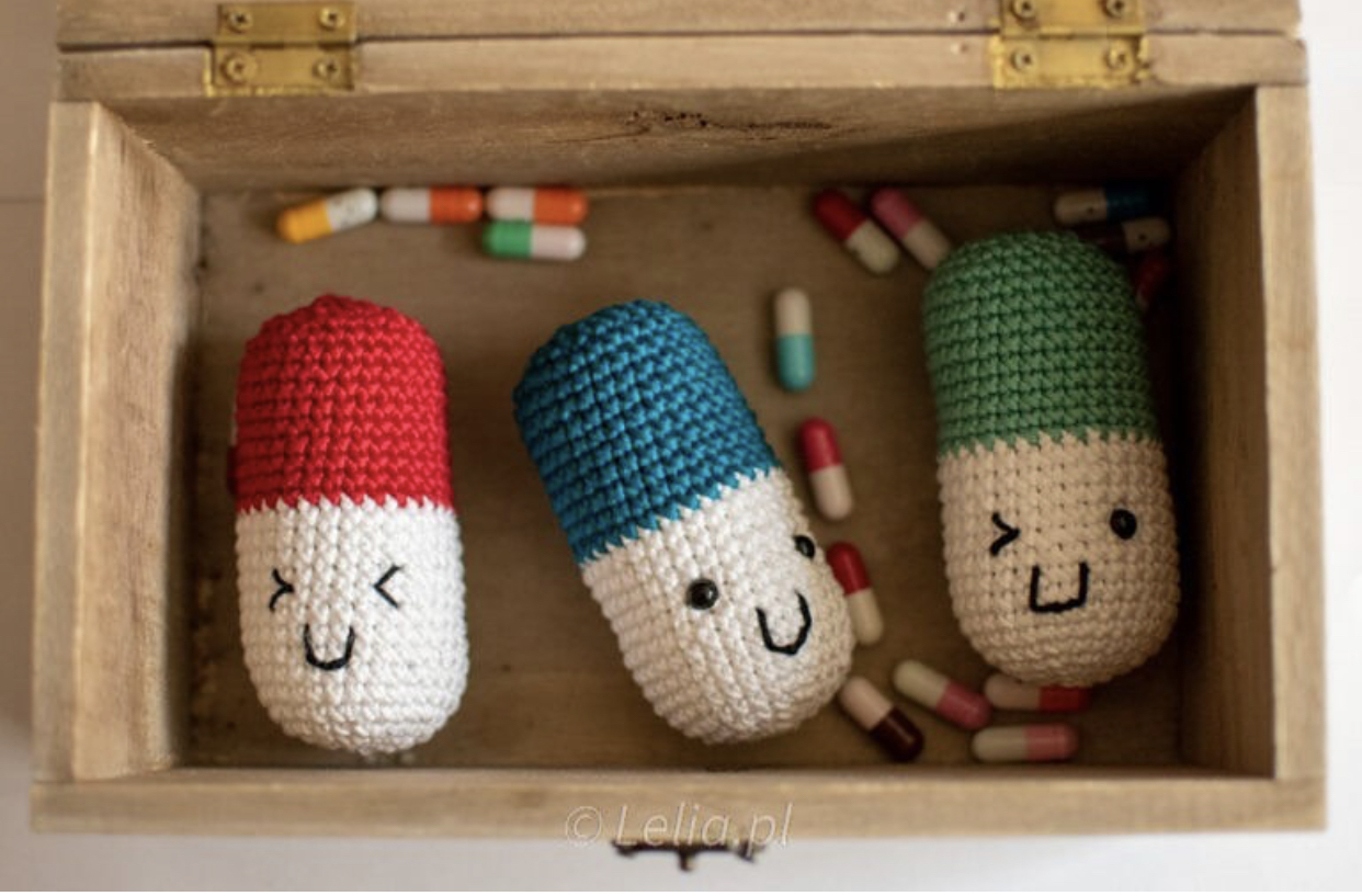 Làm thế nào để chọn đồ chơi xốp mềm biến hình viên thuốc con nhộng phù hợp cho bé mà không làm lãng phí tiền bạc?